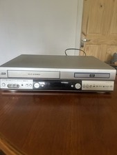 JVC DVD PLAYER/VIDEO CASSETTE