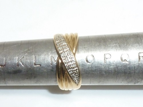 Hallmarked 9ct yellow gold - 9ct,