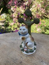 Wonderful Staffordshire Cat Figurine. Unusual Cross Model. Beautifully Painted.