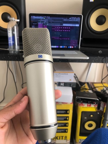 Studio microphone condenser - microphone,