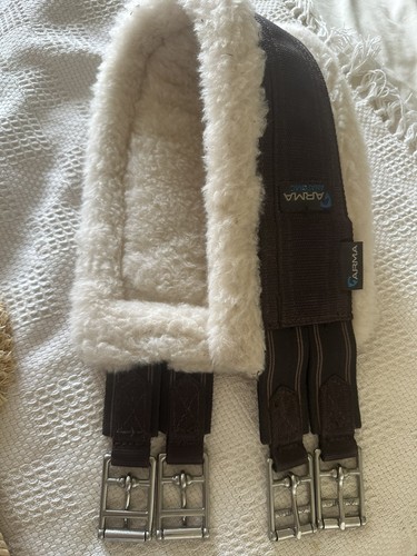 Arma faux fur - , saddle