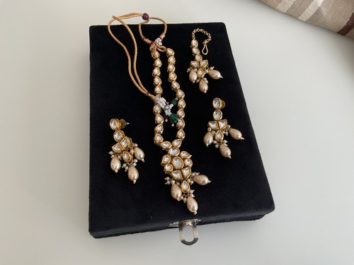 Women fashion jewellery - fashion,