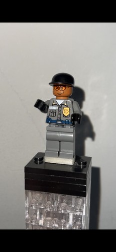 Lego minifigure security - lego,