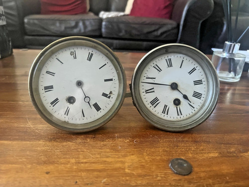 Antique mantle clock - x,