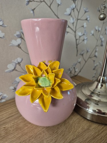 Ptmd pink vase with - 3d, yellow