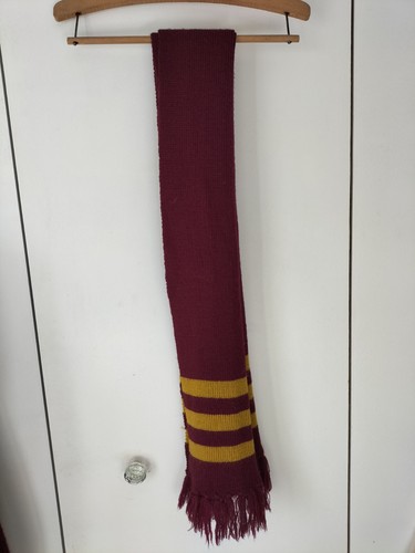 True vintage college scarf - true, all