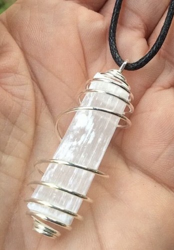 Selenite wand spiral - in,
