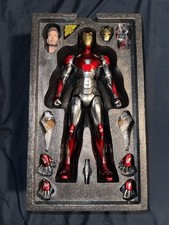 Hot Toys Iron Man Mark XLVII