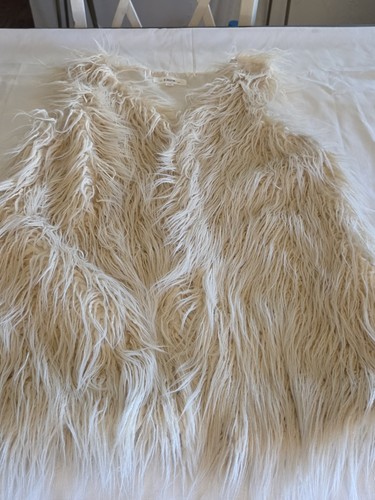Shaggy cream faux - cream,