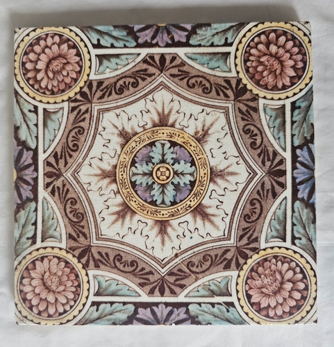 Charming symmetrical design - symmetrical,