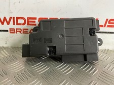 2004-2008 VW GOLF MK5 R32 BATTERY OVERLOAD TRIP PROTECTION SWITCH 8P0937548A