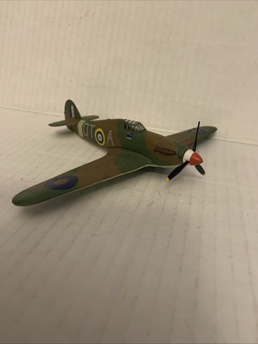 Corgi british hurricane - corgi, 1/72