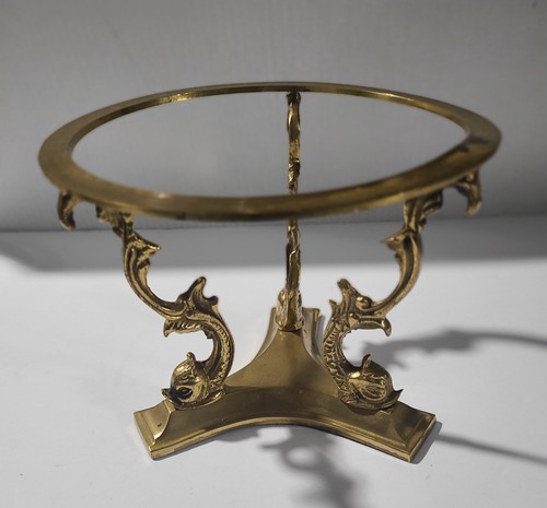 Vtg leg brass stand - 3-leg,