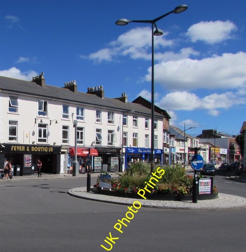 Photo 6x4 flowery roundabout - flowery,