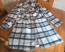 Gorgeous Classy Ladies Coat