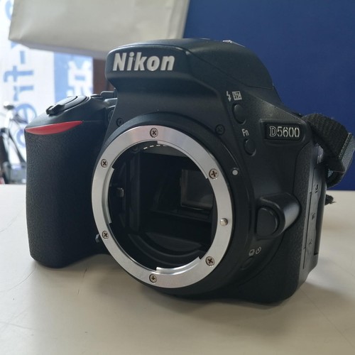 Nikon d5600 digital slr camera - d5600,