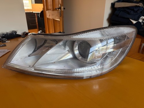 Passenger headlight mk2 - n/s,