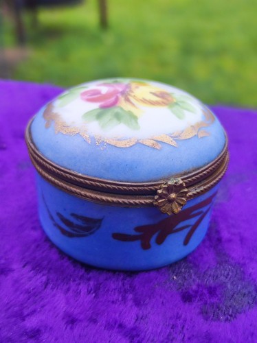 Sevres porcelain trinket box - sevres,