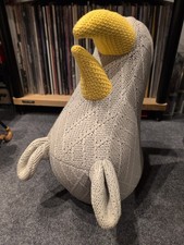 FUTON COMPANY KNITTED RHINO WALL HEAD YELLOW HORNS SAFARI DECOR ANIMAL HEAD