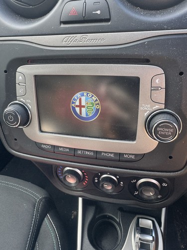 Alfa romeo mito - romeo, screen