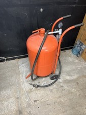 XH-SB20 Sand blaster with Hose and Gun - Good Working Order