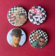 Vintage madness tin pin - 4,
