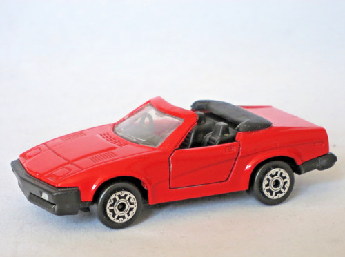Triumph tr7 red diecast - red, model
