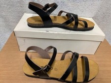 bio bio Black Leather Strappy Women's sandals Size UK 4 (37)