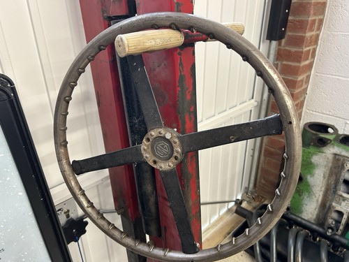 Mmm type streeing wheel - mg,