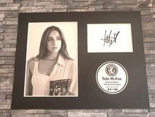 Tate mcrae signed - mcrae, autograph