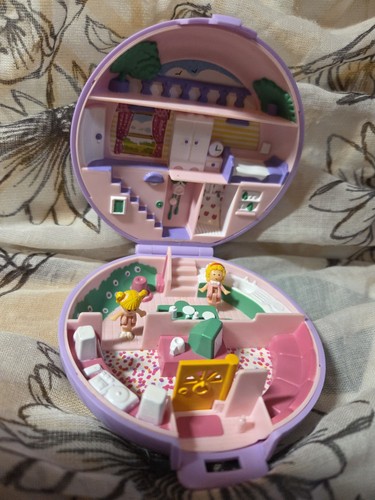 Vintage polly pocket - polly, flat