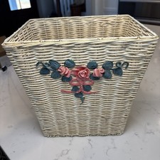 VTG Shabby Chic Cottage Wicker