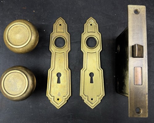 Brass yale classon - yale, pattern