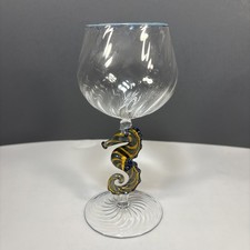 Optic Swirl Wine Glass