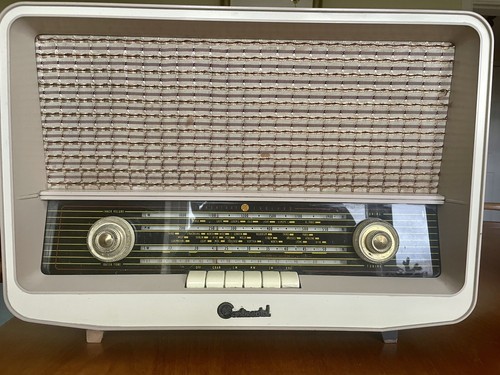 Vintage 1958 radio - vintage,