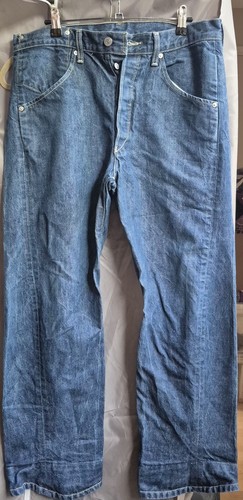 Levi engineered twisted - levi's,