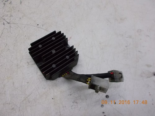 Voltage regulator for - regulator,