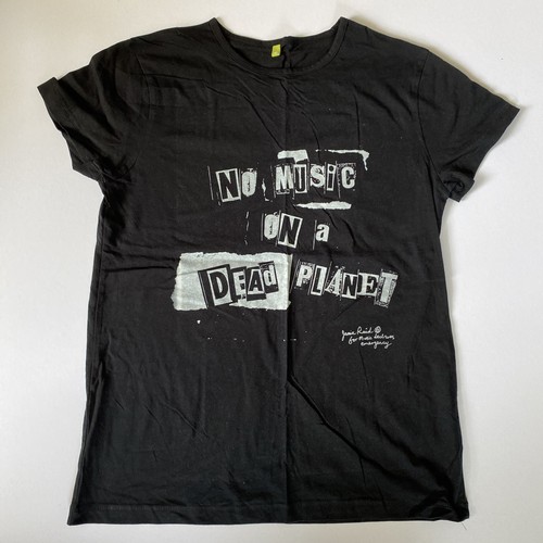 Mens music dead - on,