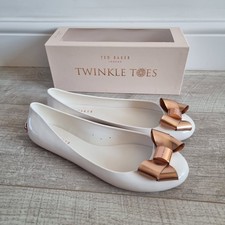TED BAKER LONDON Ballet Cream