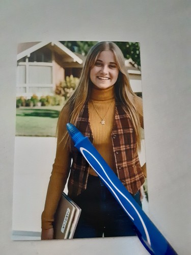 Maureen mccormick looking - maureen,