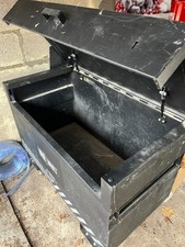 Van Vault 4-site, On-site