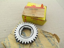 Nos Suzuki KT120 B105P Reduction Driven Gear 24611-07401