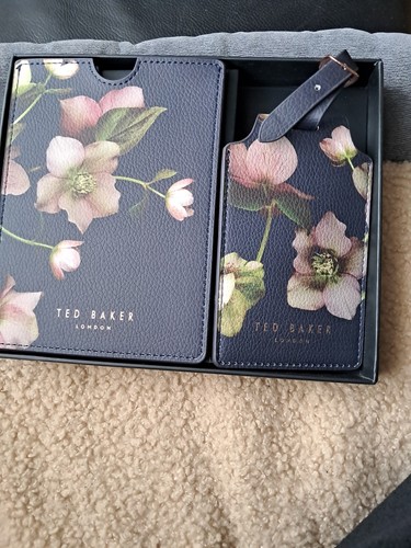 Ted baker travel set passport - baker,