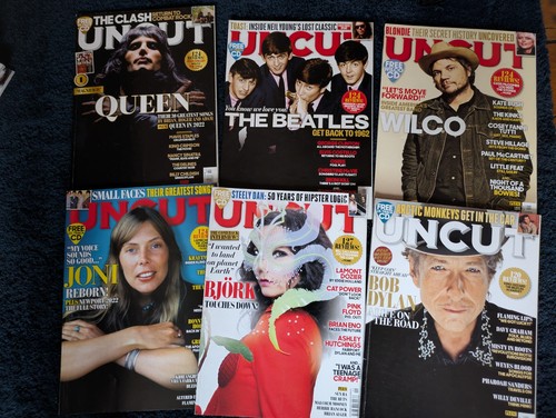 Issue uncut magazine bundle - issue,