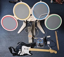 Nintendo Wii Rockband Fender Wireless Guitar + Drums + Mic Bundle