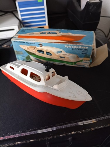 Clyde cabin cruiser with - cabin,