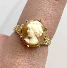 Cameo Ring 9 ct Gold Vintage