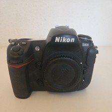 Nikon D300 12.3MP Digital SLR