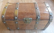 Lovely Vintage Tea Chest Wooden & Brass Ornate Design Treasure Trinket Box
