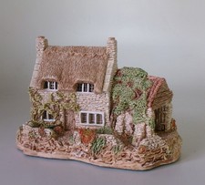 LILLIPUT LANE COBBLERS COTTAGE - GOOD GONDITION